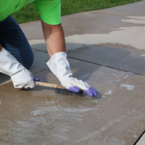 Akona® Concrete/Masonry Restoration Cleaner